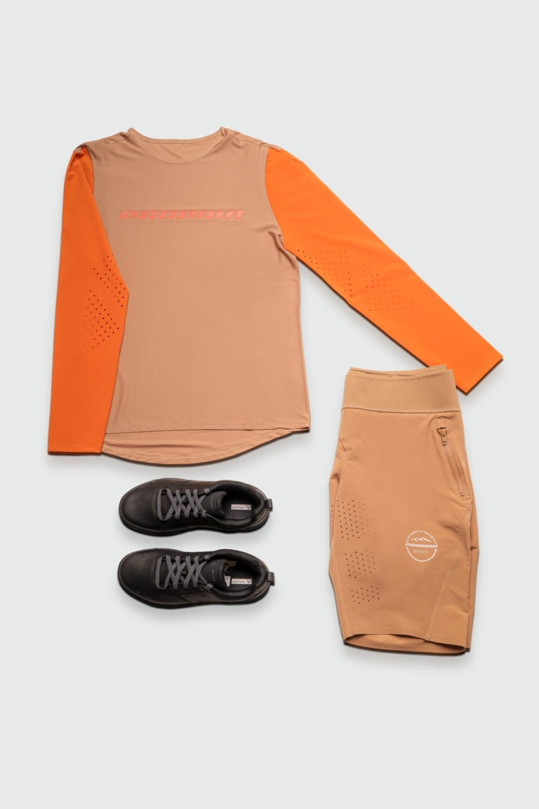 8-PROPAIN-Apparel-Performance-Dust-Longsleeve-Flatlay-Combo